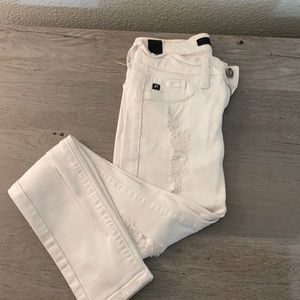 Women’s distressed jeggings